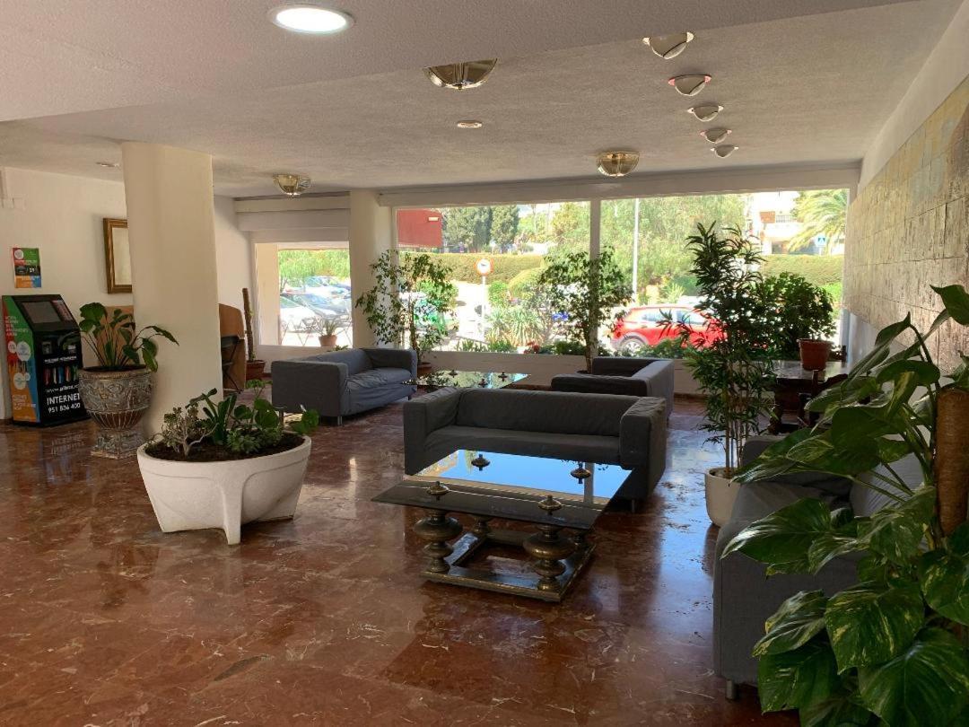 Lemon Tree Apartment Benalmadena Bagian luar foto